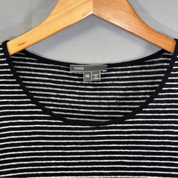 Vince Shirt Womens XS Black White Striped Scoop Neck Cap Sleeve Lightweight - Picture 4 of 6
